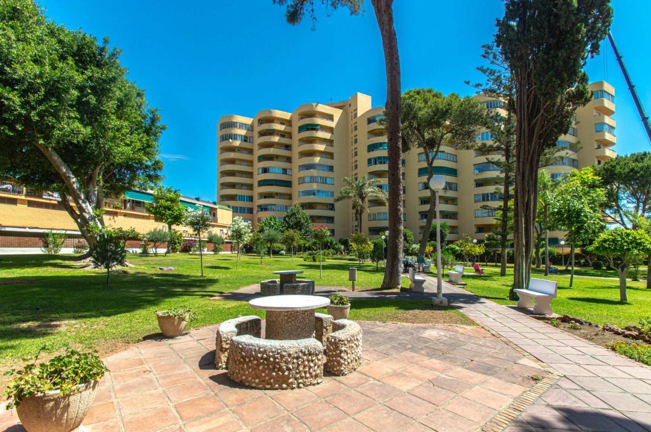 El Rocio En La Playa De Cariluela Apartment Торемолинос Екстериор снимка